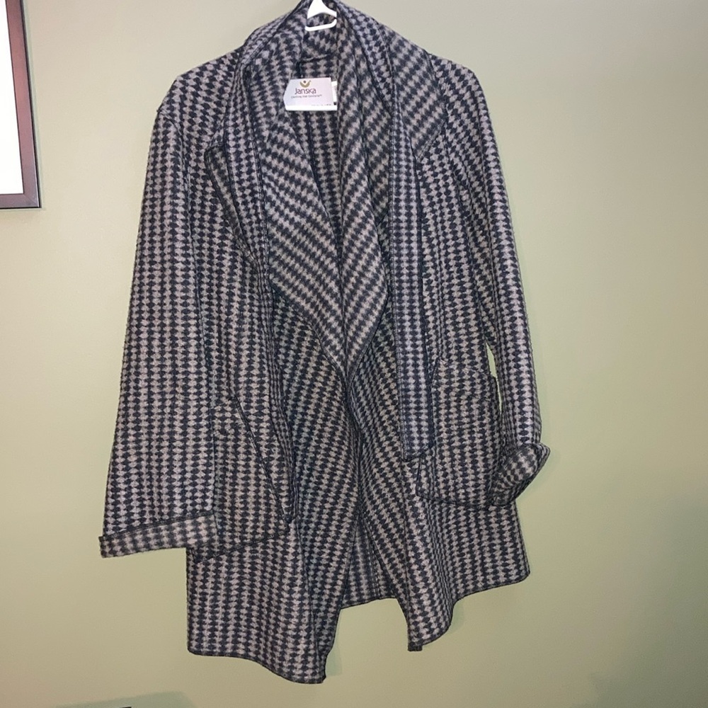 Janska Charcoal Gray Striped Light Jacket